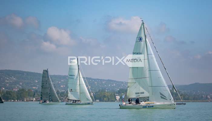 2szem_tokerulo - 2916