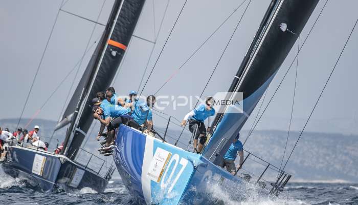52 Super Series - 666