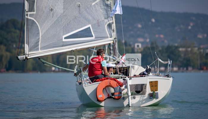 2szem_tokerulo - 2886