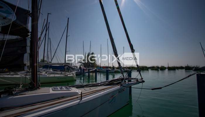 2szem_tokerulo - 2835