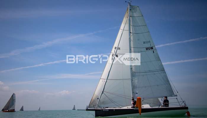 2szem_tokerulo - 2857