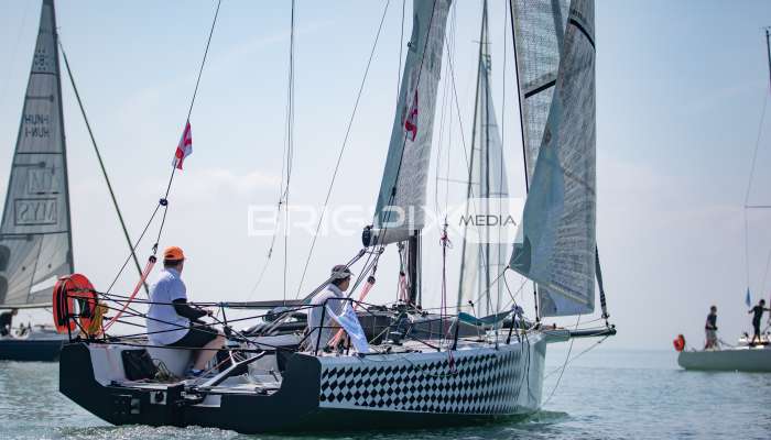 2szem_tokerulo - 2907