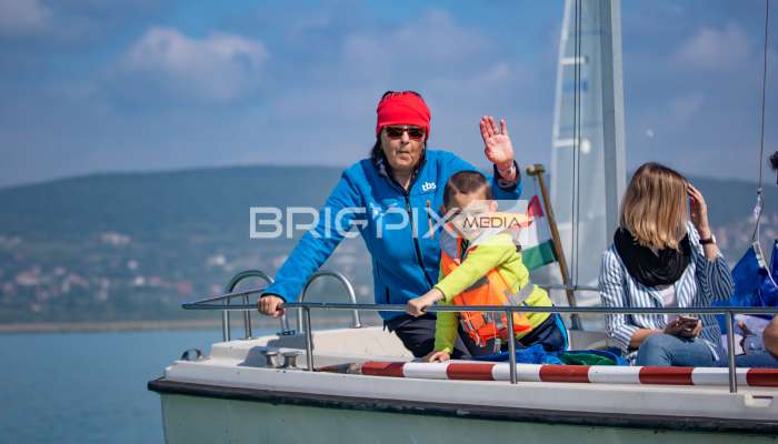 2szem_tokerulo - 2871