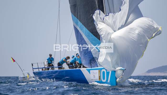 52 Super Series - 625