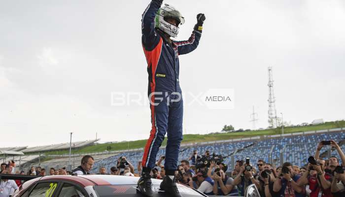 WTCR /2018 - 432