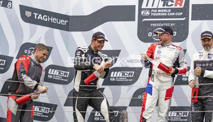 WTCR /2018 - 427