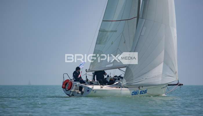 2szem_tokerulo - 2980