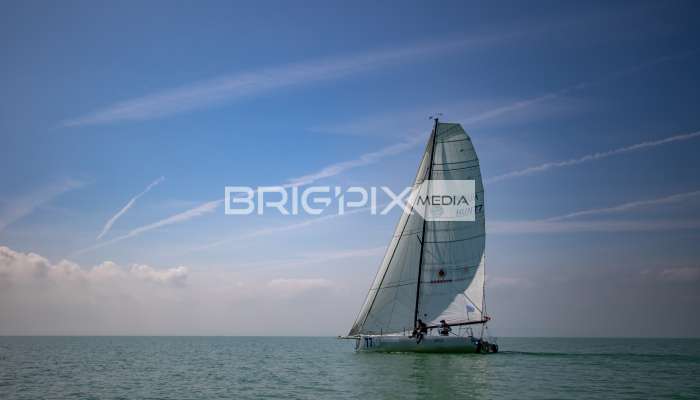 2szem_tokerulo - 2852