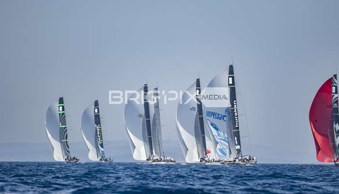 52 Super Series - 683