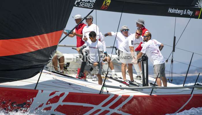 52 Super Series - 581