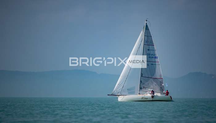 2szem_tokerulo - 2945