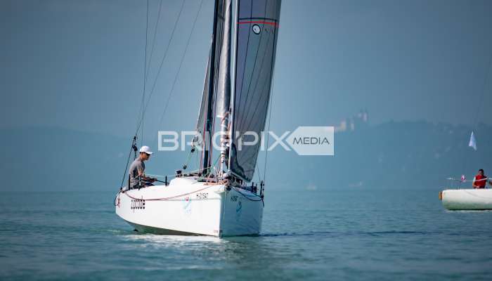 2szem_tokerulo - 2879