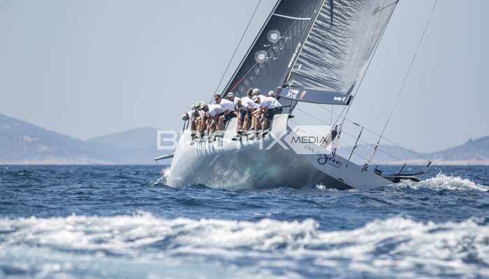 52 Super Series - 658