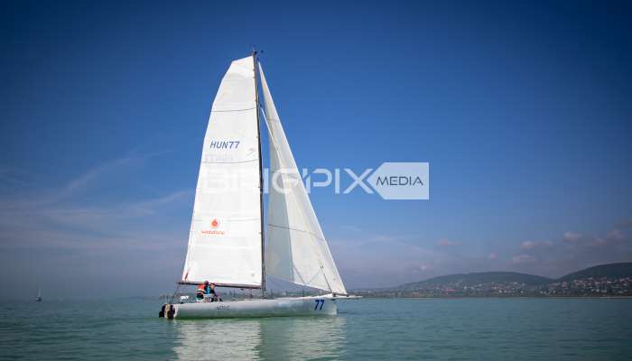 2szem_tokerulo - 2837