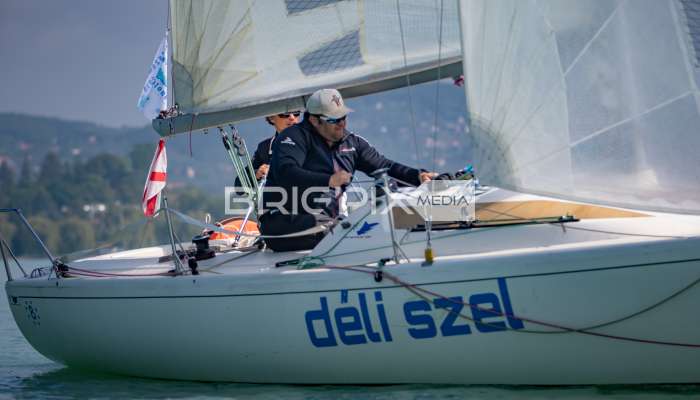 2szem_tokerulo - 2901