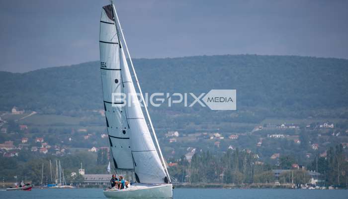 2szem_tokerulo - 2942