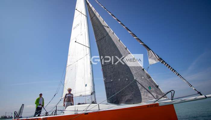 2szem_tokerulo - 2839