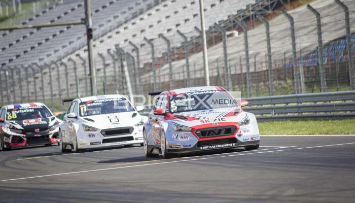 WTCR /2018 - 402