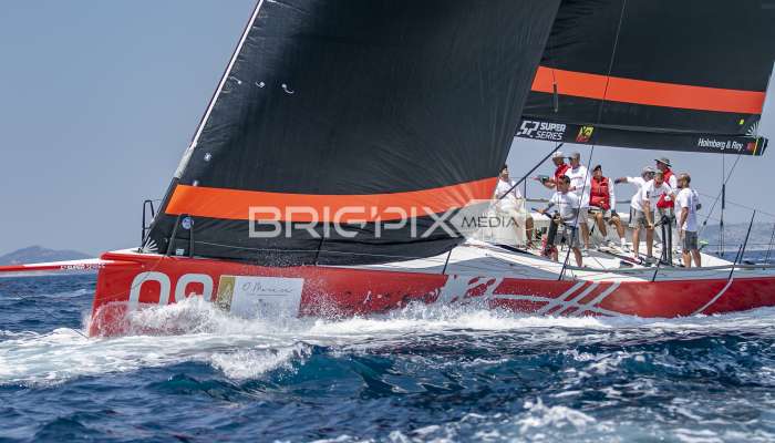 52 Super Series - 582