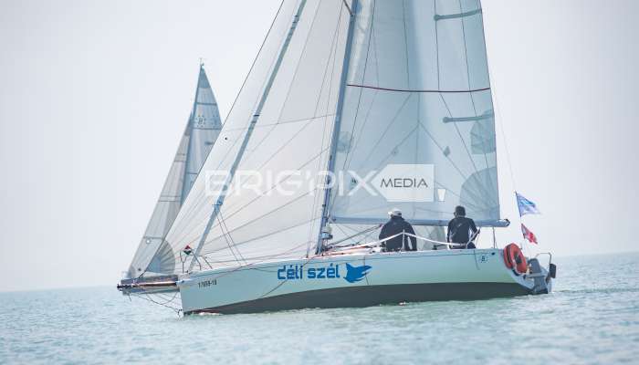 2szem_tokerulo - 2977