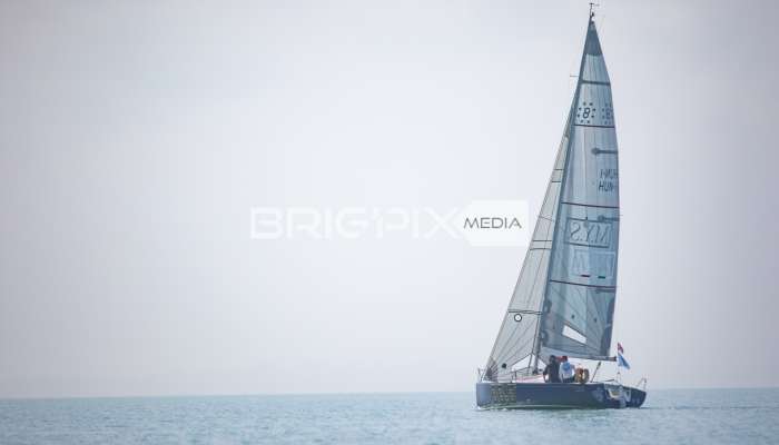 2szem_tokerulo - 2933