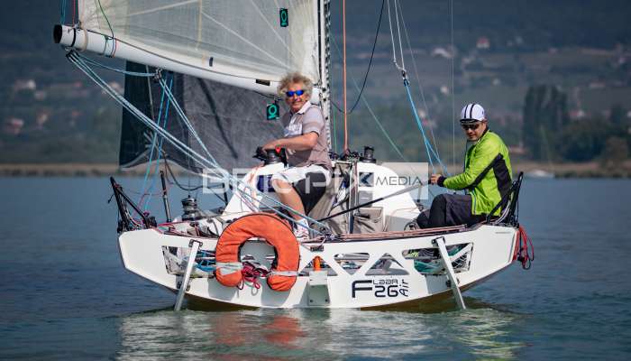 2szem_tokerulo - 2892