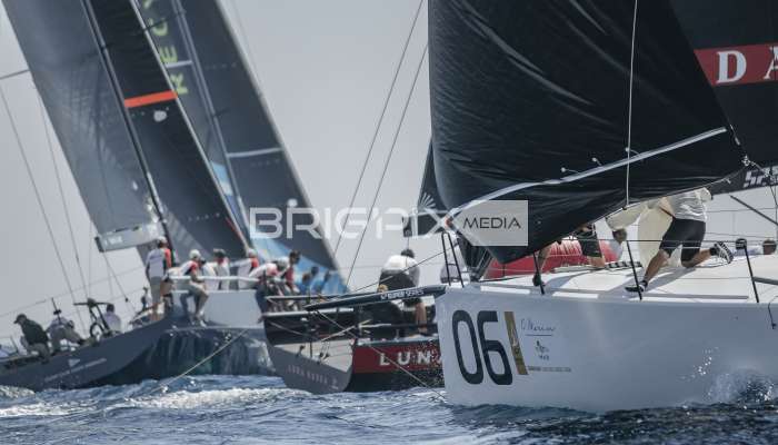 52 Super Series - 686