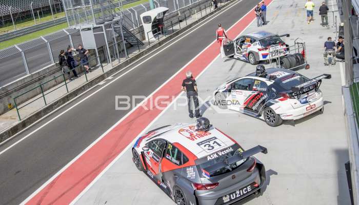 WTCR /2018 - 469