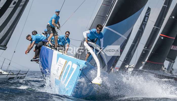 52 Super Series - 671