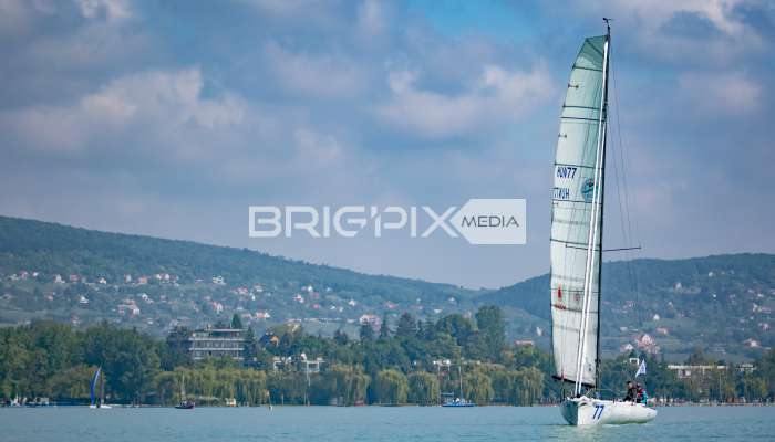 2szem_tokerulo - 2905