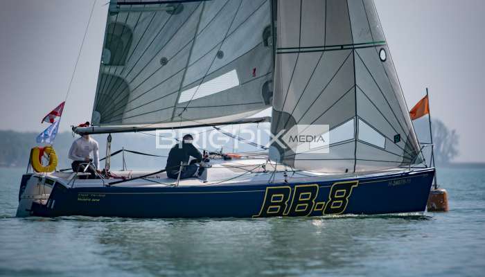 2szem_tokerulo - 2888