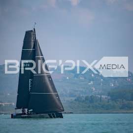 2szem_tokerulo - 2929