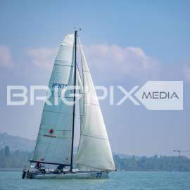 2szem_tokerulo - 2925