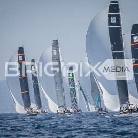 52 Super Series - 650