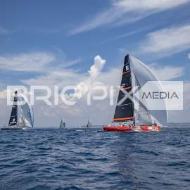 52 Super Series - 571