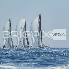 52 Super Series - 600