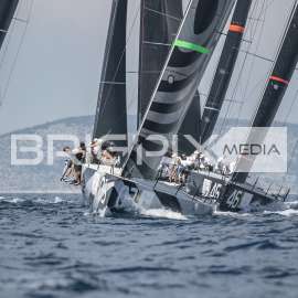 52 Super Series - 667