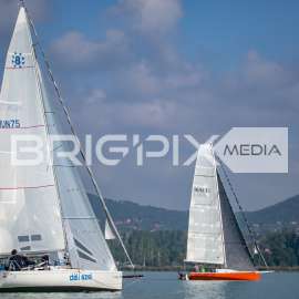 2szem_tokerulo - 2911