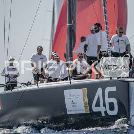 52 Super Series - 712